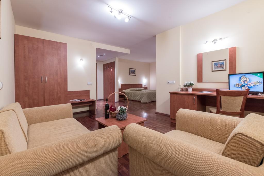 Hotel Hermes Bansko Bagian luar foto