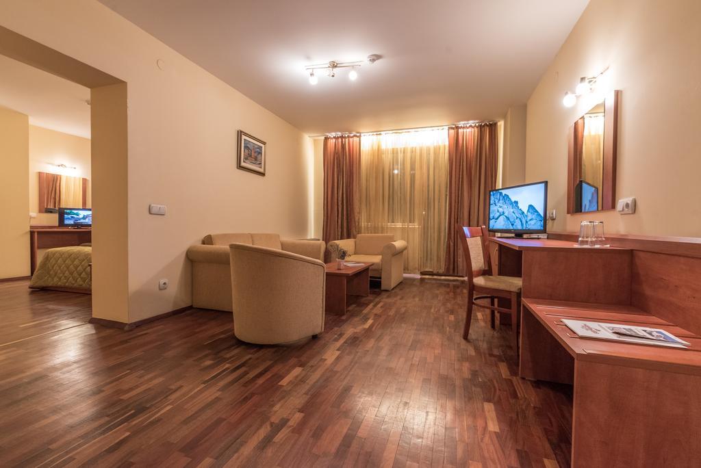 Hotel Hermes Bansko Bagian luar foto